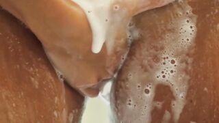 Passion showering and perfect blowjob