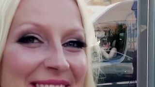 BUMSBUS - GIGANTIC TITTIES BLONDE JESSY KEY HAS SEX IN THE BACKSEAT - LETSDOEIT