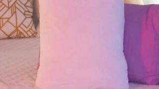Super Cunt With Mouth Toys her Booty and Snatch