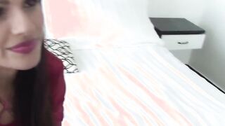 MAMACITAZ - Abril Fernandez & Pedro Nel - BAE LATINA BAE TAKES