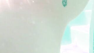 CHICAS LOCA - (Amina Danger & Franco Roccaforte) BEAUTY ROMANIAN BABE TRIES