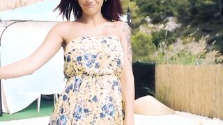 CHICAS LOCA - (Amina Danger & Franco Roccaforte) BEAUTY ROMANIAN BABE TRIES