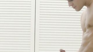 WHITEBOXXX - BUBBLE BUTT BLONDE VINNA REED INTIMATE SEX WITH HER TRAINER - LETSDOEIT
