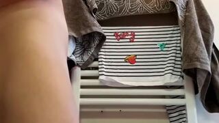 spying on stepmom grooming her pussy