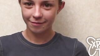 View this teenie with a unshaved twat and dreadlocks suck dick