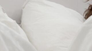 WHITE BOXXX - Sasha & Ricky Are Making love Into