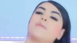 Nice Tits Babe Playing Her Tight Wet Pussy