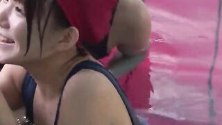 Japanese schoolgirls gives swim coach underwater bj