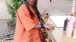 CARNEDELMERCADO - STREET VENDOR LAURA MONTENEGRO GETTING HER LATINA PUSSY FILLED WITH DICK - MAMACITAZ