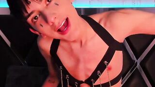 Wonderful Teen Skinny masturbating Part 2