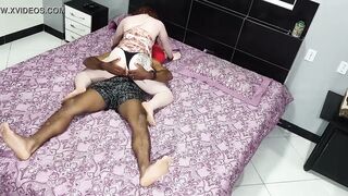 Albina tarada louca por sexo goza três vezes no pau