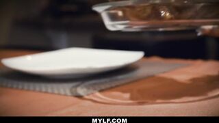 Thanksgiving Sex With Long Titty Step Mommy