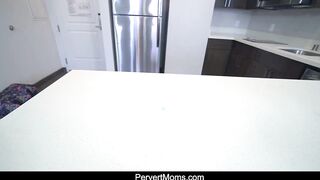 Red Blowjob milf Dani Jensen Takes Care of Viagra Problem With POV