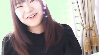 College Girl Miki Sakashita is with us today showing us her juicy ass