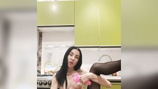Amateur Beauty having fun with her new dildo