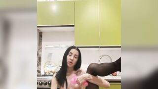 Amateur Beauty having fun with her new dildo