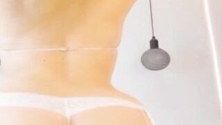 Perfect Tits Babe And Her Seductive Play On Cam