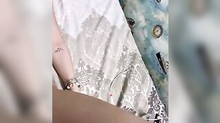 Cryptobillionaire fucking a Tinder super hot babe