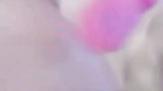 Hot Latina with big juicy ass fucks her pussy