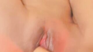 Sexy Babe Stretches Her Tight While Playing Her Clit