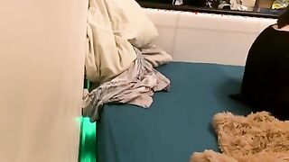 Cryptobillionaire playing with new tinder chick
