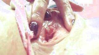 Lovely Babe fingerfucking her wet pussy