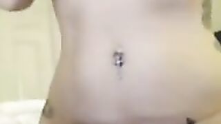 Hot Babe fucks her wet juicy pussy