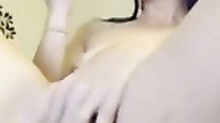 Hot Babe fucks her wet juicy pussy