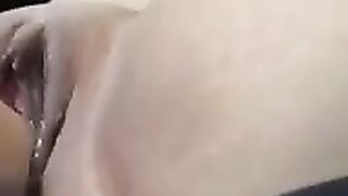 Hot Teen fucking her tight wet pussy on webcam