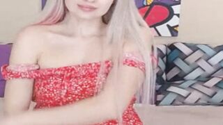 Skinny Blonde Babe Got Her First Wild Real Orgasm