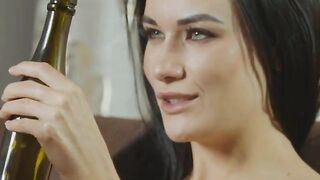 Bae dark haired fucks her tight Bae vagina with a wine
