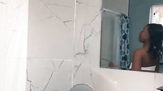 sexy Mocha Menage Wants To Shower With You