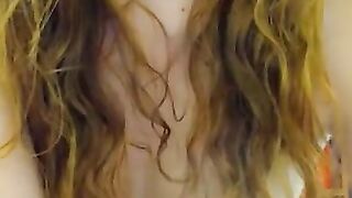 Hot Chick having fun fingering