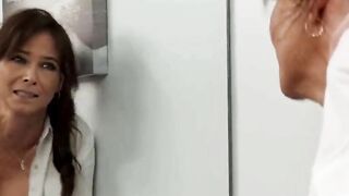 Bored Waitress Syren De Mer Tries To Earn Some Extra Tips By Giving Her Gaping Asshol 2