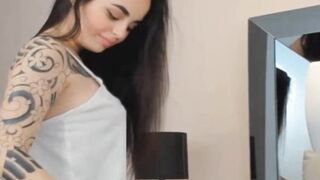 Sexy Babe Solo Clit Stimulation With Her Toy