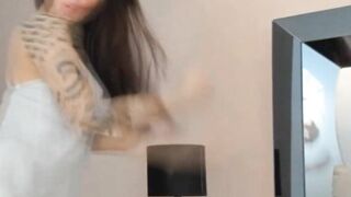 Sexy Babe Solo Clit Stimulation With Her Toy