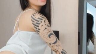 Sexy Babe Solo Clit Stimulation With Her Toy