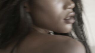 Black model exposed her stunning body