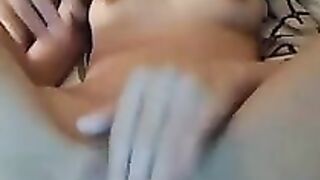 Horny 19yo Teen masturbates for you