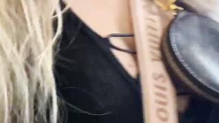 PUBLIC RISKY SEX SHOWING PUSSY IN THE TR