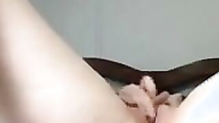 Nerdy Babe fingering her wet pussy