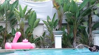 ScamAngels - Kiara Cole and Bailey Brooke Bombshell American Barely Legal Blondes Hot
