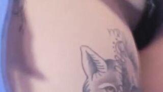 Twerking And Dildo Sucking Till She Cum 2