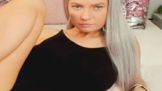Blonde Naughty Babe Rubbing Her Sweet Pussy