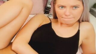 Blonde Naughty Babe Rubbing Her Sweet Pussy