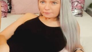 Blonde Naughty Babe Rubbing Her Sweet Pussy