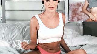 Girlfriends Emma Hix & Lacy Lennon Are Going To Have Video Chat Sex