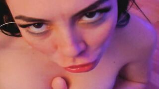 Wild Hot Chick Fuck Her Wet Hole