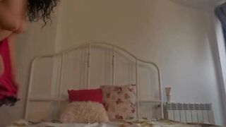 DoeGirls - Gia Ren Crazy Hot Spanish Hot Hottie Shower And