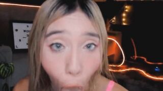 Hot Tranny Sucking Boyfriend Cock